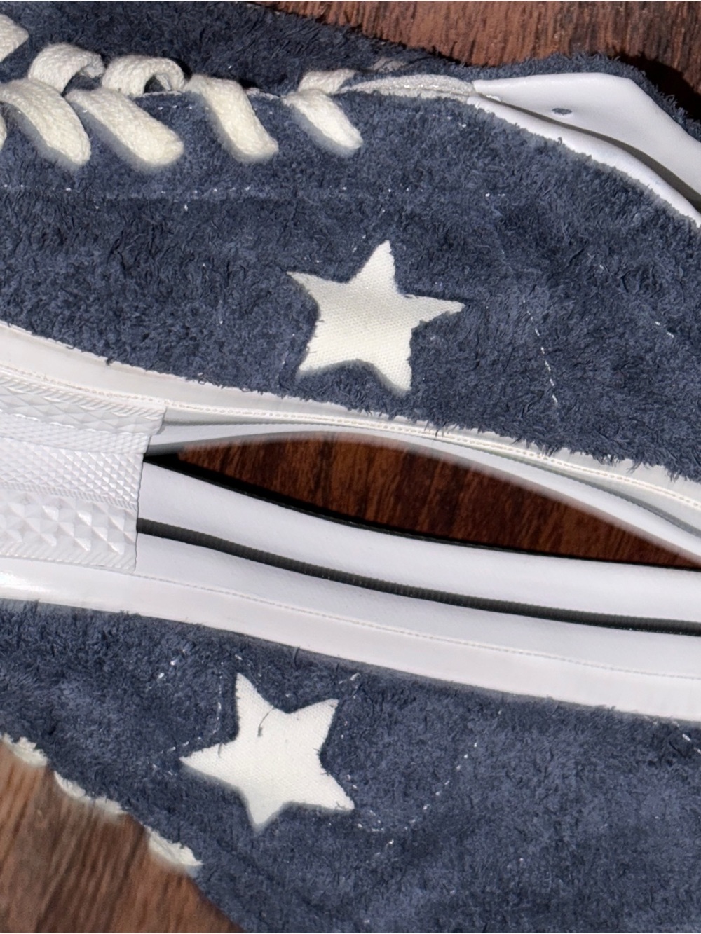Converse - Picture 11 of 14